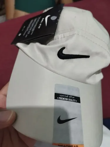 Vendo boné Nike 1 linha nono zerado 