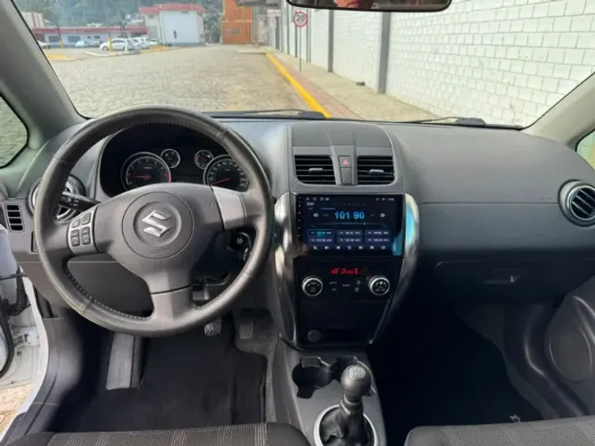 Suzuki SX4 2.0 16V 145cv 4WD 5P Mec. 2012