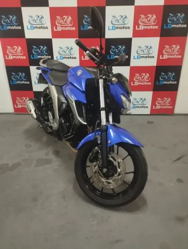 Fazer FZ 25 