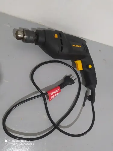 Furadeira de impacto 127v