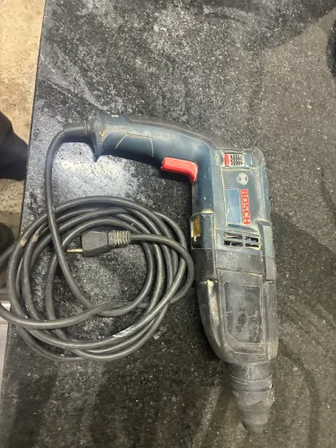 Martelete / rompedor Bosch 220v