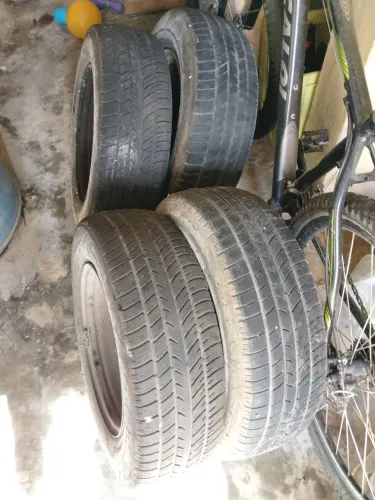Aro 14 com pneus remold novos