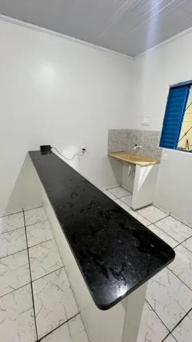 Aluga-se casa de 1 Quarto Rua do Supermercado Candango