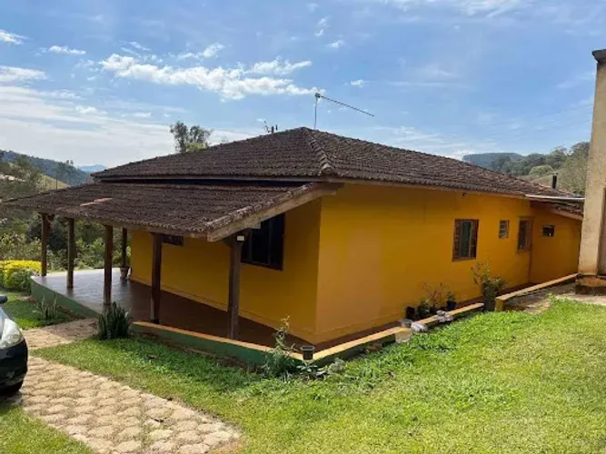Chácara com 3 dormitórios à venda, 10000 m² por R$ 900.000,00 - Ponte Nova - Sapucaí-Mirim