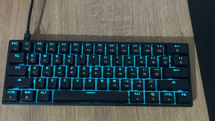 GK61 Teclado Mecânico 60% Switch Yellow Óptico 