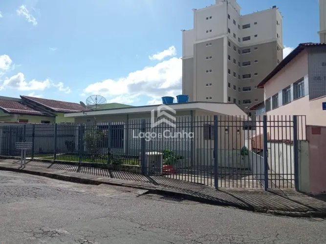 Casa à Venda 2 quartos por R$ 899.900,00 - São Geraldo - Poços de Calda/MG