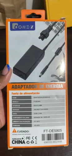 Adaptador de energia/ fonte de notebook