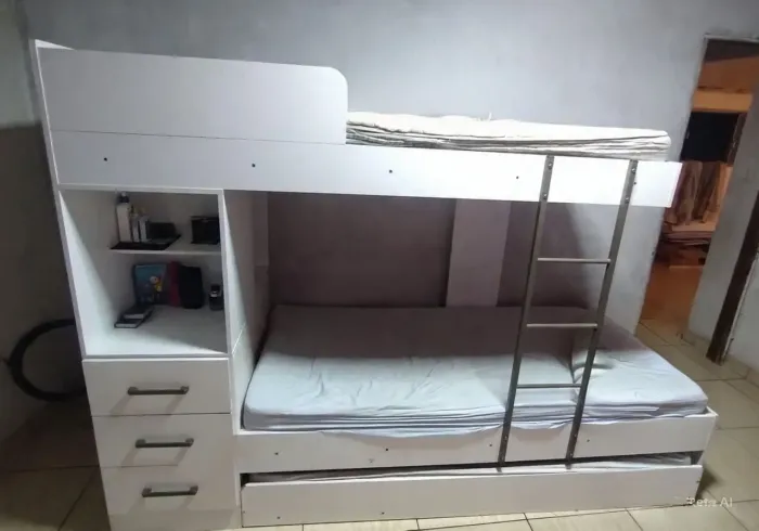 Vendo treliche sem colchão 