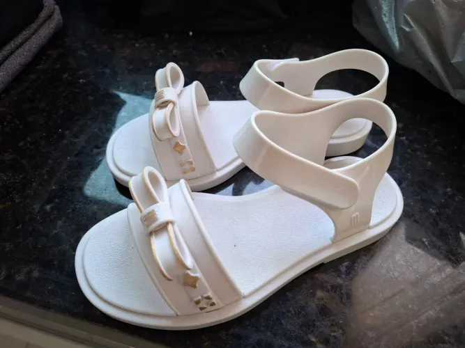 Mini Melissa tamanho 30 pouco usada