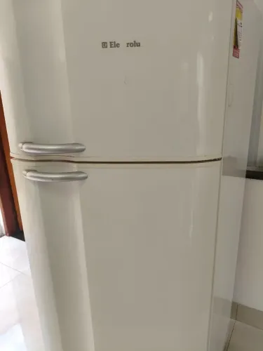 Geladeira Eletrolux dc48