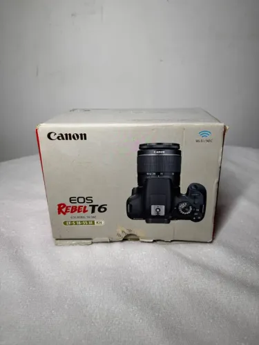 Máquina fotográfica Canon T6