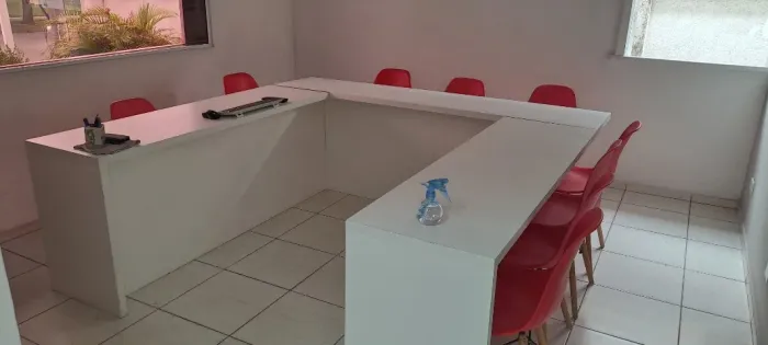 Mesa de reunião ou treinamento em U