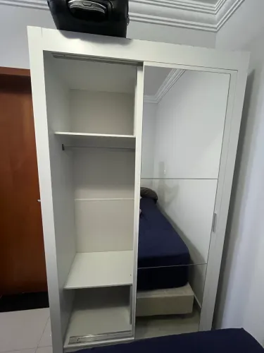VENDO GUARDA ROUPA