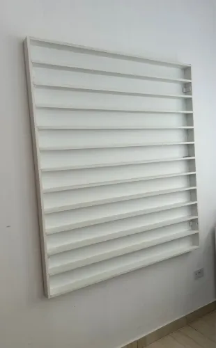 Expositor de esmaltes