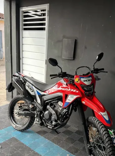 Tornado 300