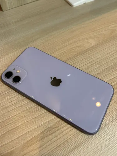 iPhone 11 - lilás
