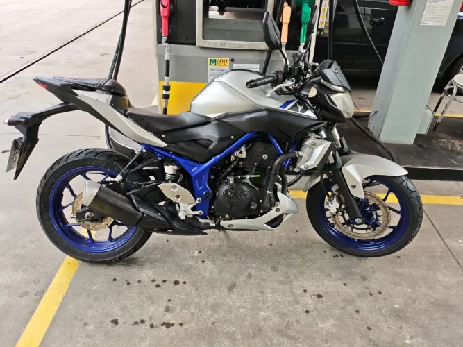 Vendo MT 03 2017 ou troco por moto menor com volta para mim. Aceito oferta