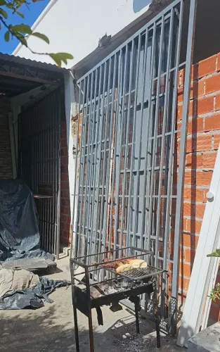 Grade e portas e ferro