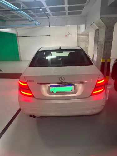Mercedes-Benz C-180 CGI Classic 1.8 16V 156cv Aut. 2012
