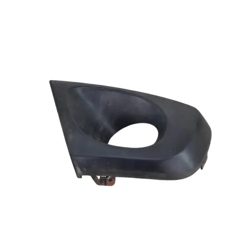 Moldura Direita Farol Milia Renault Duster 1.6 2015 Preto Direito