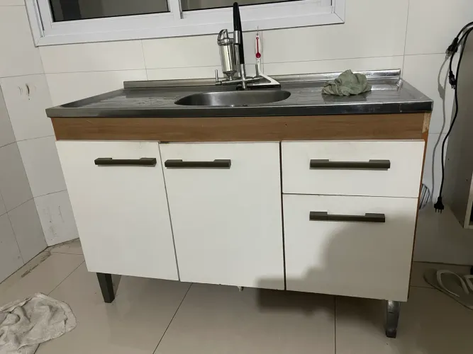 Balcão de pia com armário 