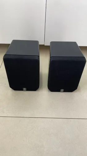 Par de Caixas de Som Yamaha NX-E270 - Estado de Novo