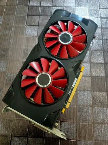 Placa de video rx570 zerada