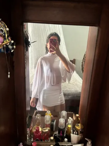 Vestidos e conjuntos