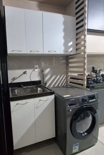Tanque inox com pedra granito e armário inferior