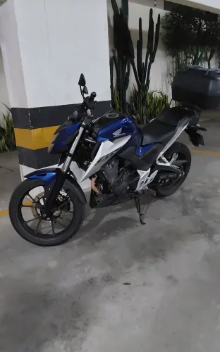 Moto excelente para uso urbano e muito econômico apesar de ser 300 cilindradas.