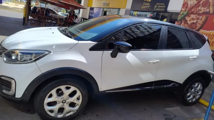 Vd.ou troco Linda CAPTUR 2018