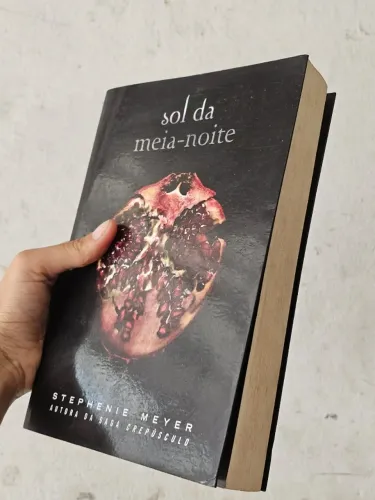Livro sol da meia-noite (da saga crepúsculo)
