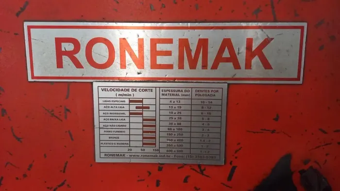 Vende-se Serra horizontal 300 mm Ronemak trifásico