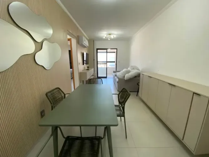 Imóvel para aluguel possui 77 metros quadrados com 2 quartos em Canto do Forte - Praia Gra