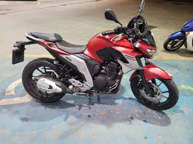 Fazer 250