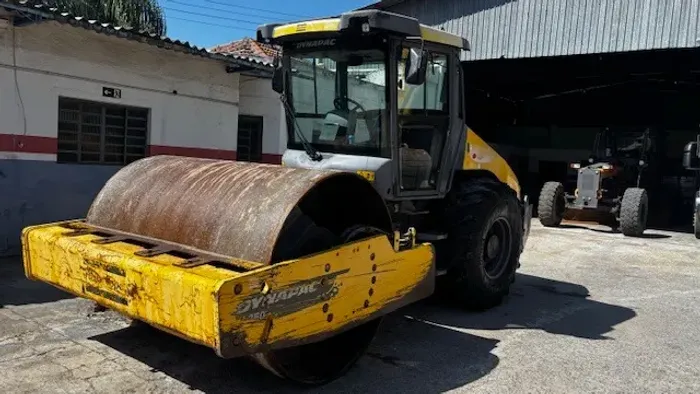 Rolo Compactador Dynapac CA 250 D - 2017