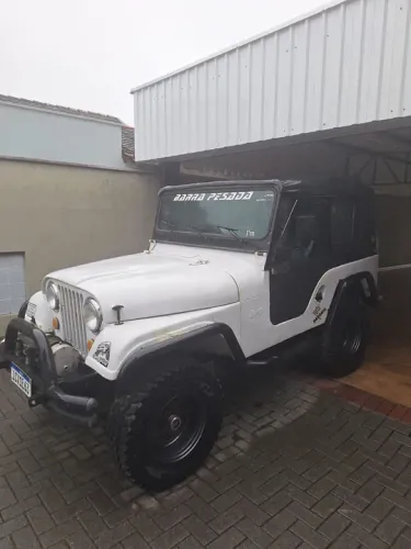 Jeep willys overland ano 1961 Branco