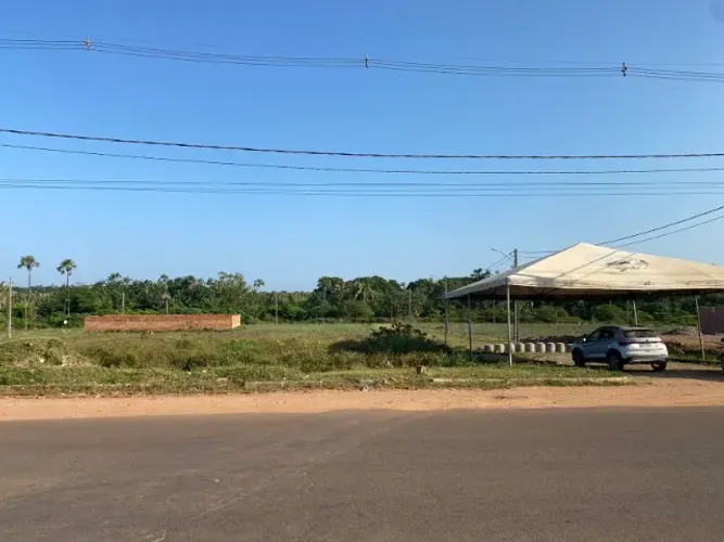 Vendo terreno bem localizado - 300m² 10 x 30 em frente a nova terra bosque da prata