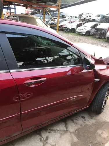 Porta dianteira direita gm onix 2022/2023 sem acessorios