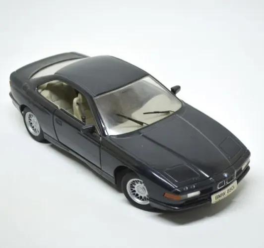 Miniatura Bmw 850i Maisto 1/18