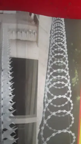 INSTALADOR DE CONCERTINA E CERCA MANDÍBULA
