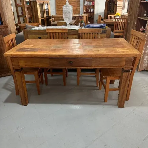 Mesa De Peroba Rosa Com Gaveta