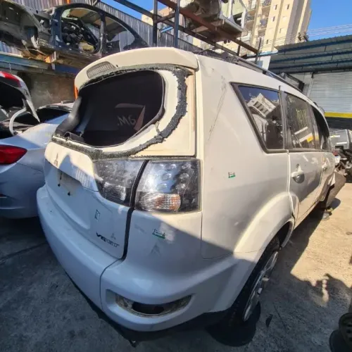 Outlander 3.0 2010 2011 Multimidia Banco Airbag Radiador Motor Porta Paralama Sucata