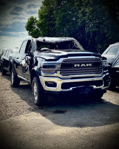 Sucata Dodge ram 2020