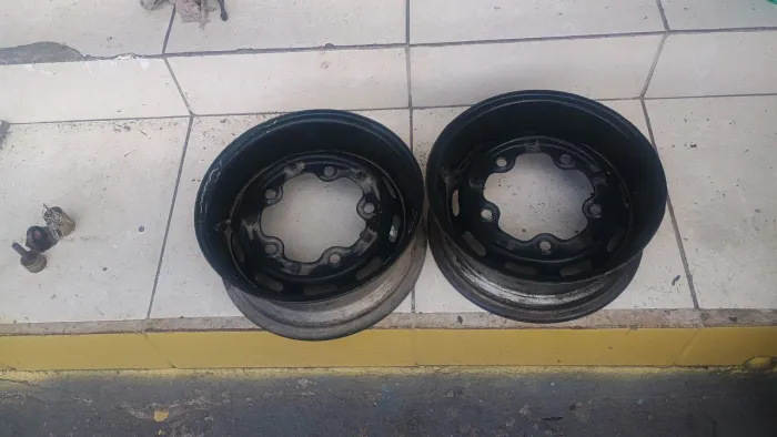 RODAS 5 FUROS ARO 15 TALA LARGA PRO FUSCA KOMBI BUG BAJA 