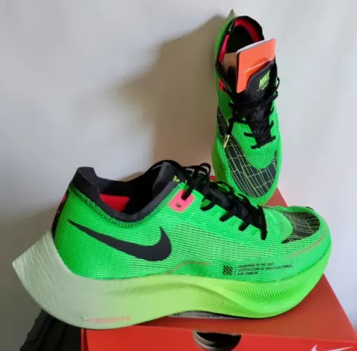 Nike zoomx vaporfly next% 2