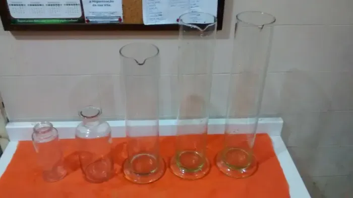 Vidraçaria para laboratórios de Química