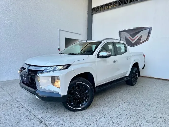 Mitsubishi L200 Triton Sport HPE-S 2.4 CD Dies. AUT 2022