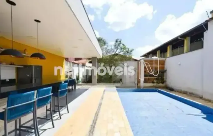 Excelente casa ampla com 5 quartos no Sagrada Família Belo Horizonte
