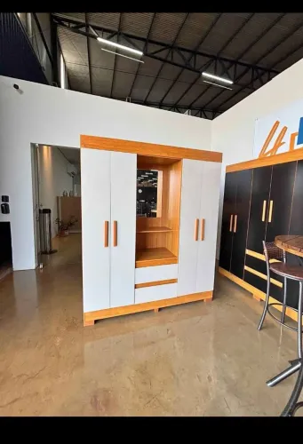 Guarda roupa casal ?